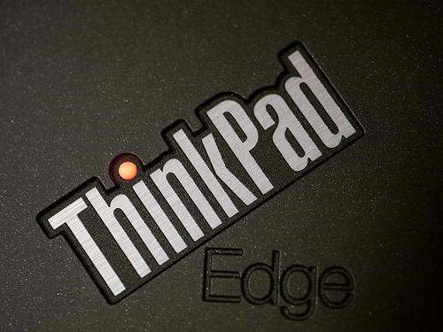 Lenovo Thinkpad Edge 13″ Thinkpadブランドのキーボードと剛性を引き継ぐネットブック