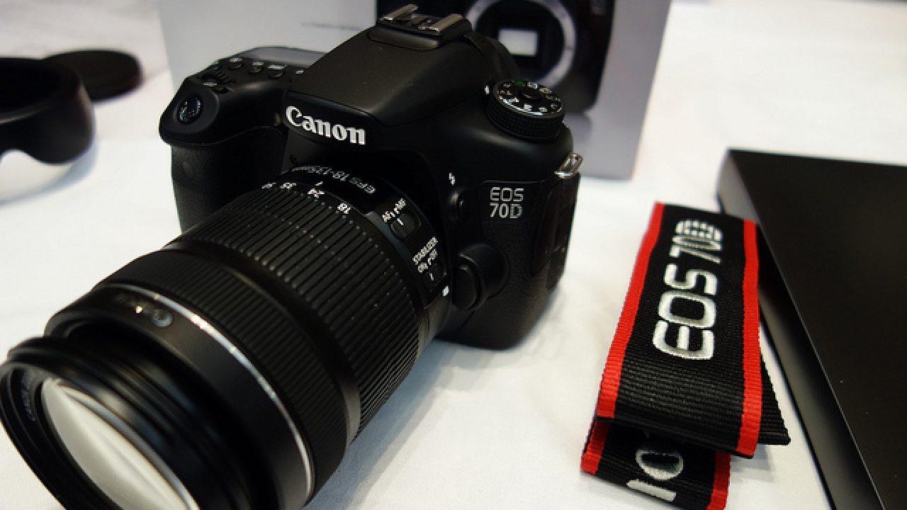 70D❤高速AF＆連写で瞬間撮影❤輝くお子様の瞬間を撮影❤ EOS ❤Canon 圧縮効果で撮る夜の遊園地🎡 今年は残りどこの花火に行こうかな ・ デジタルカメラ