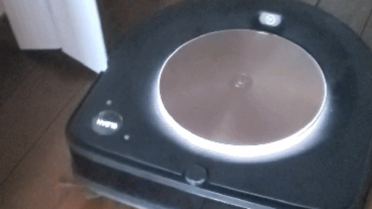 お家にいる時間が長いからこそ 頼りになるパートナー 全自動ロボット