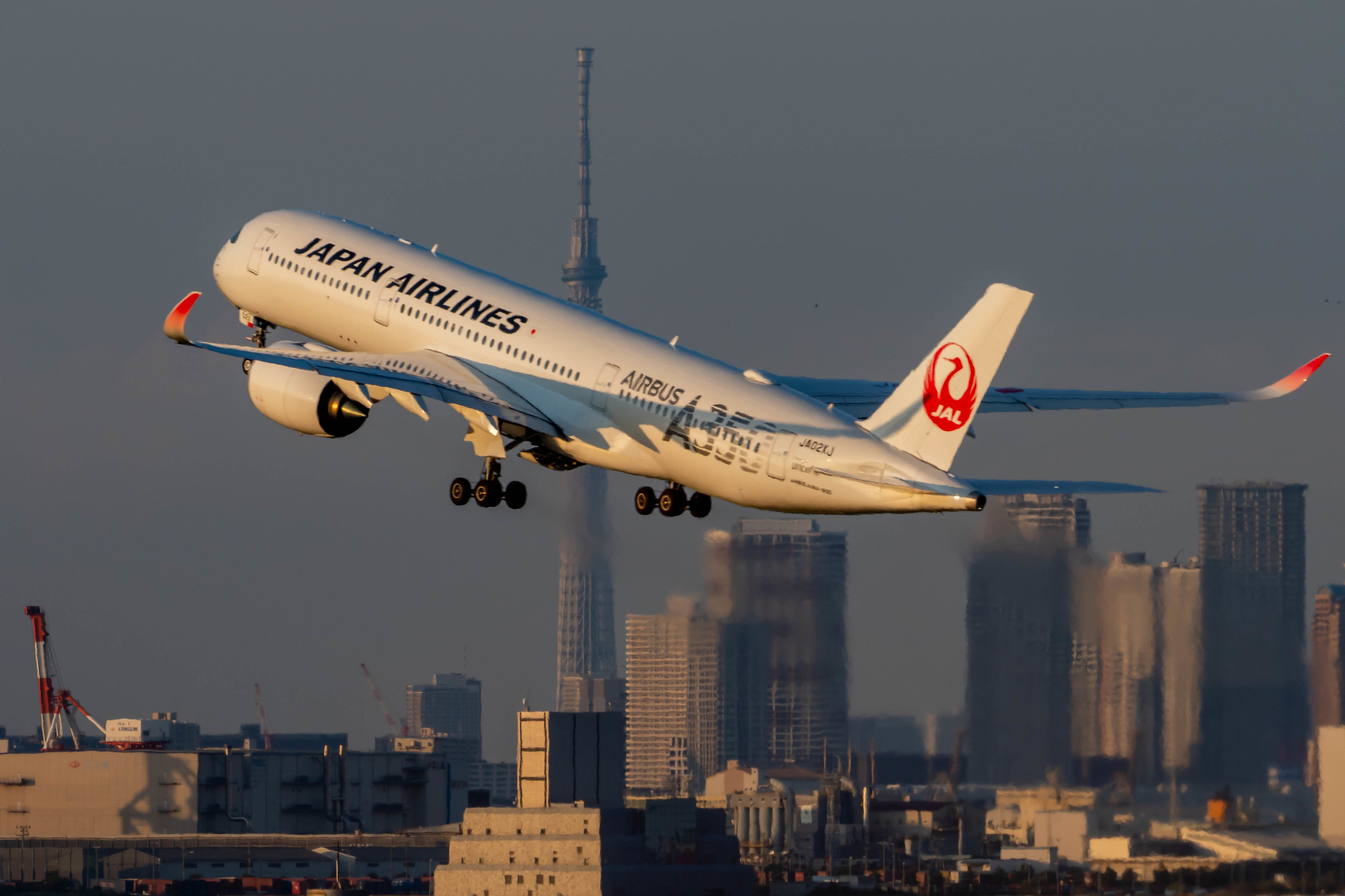 OM-D E-M1MarkII+M.100-400mm F5.0-6.3で撮影した飛行機＠羽田空港第2ターミナル