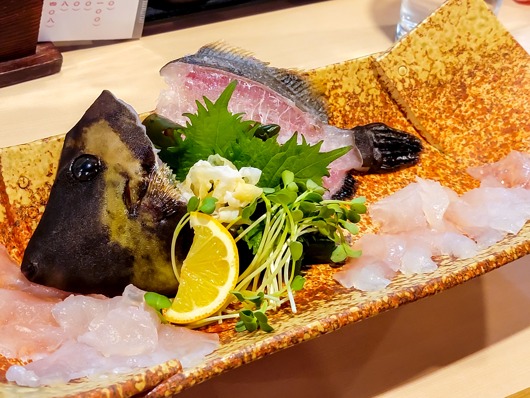 美味い日本酒と魚・寿司をリーズナブルな価格で 寿司の大地 綾瀬