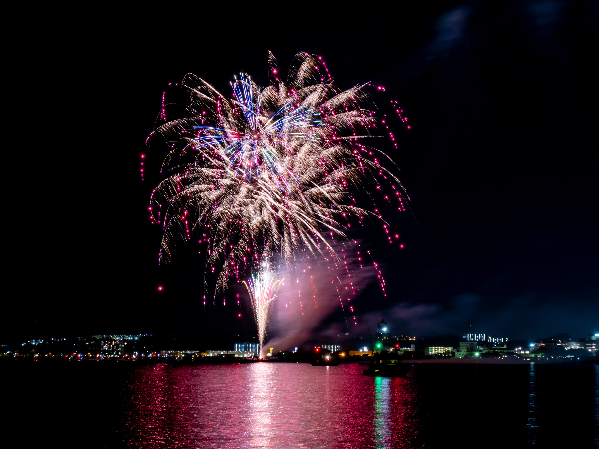 米海軍横須賀基地から観る花火 #よこすか開国花火大会2022 #ヨコスカフレンドシップデー
