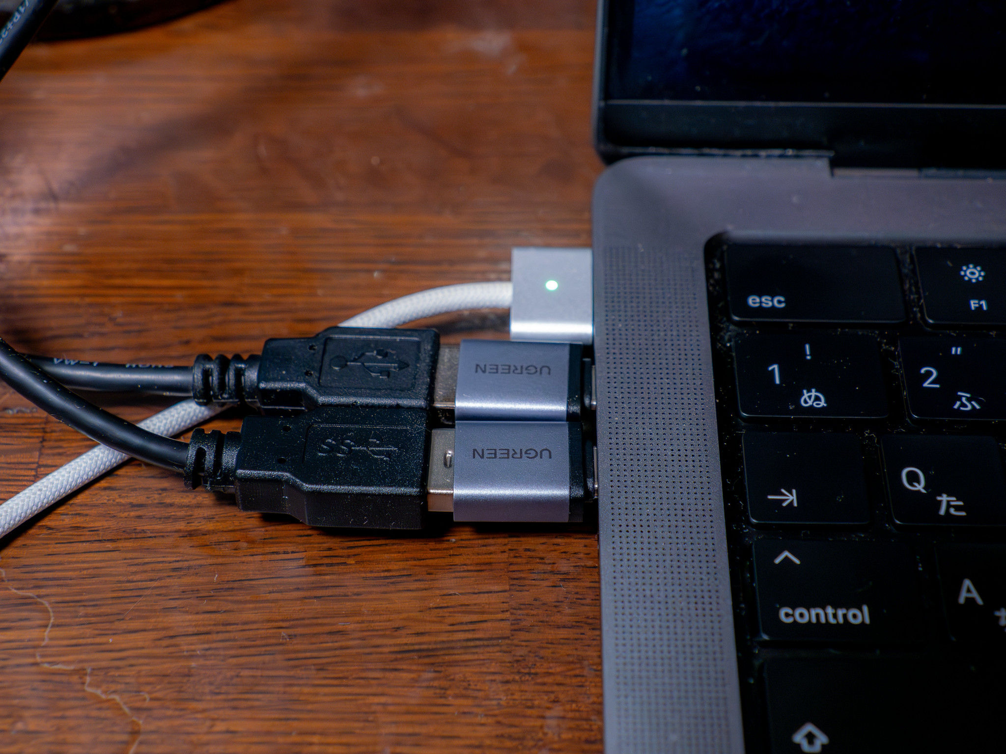 MacBook Proやスマホに 超コンパクトな UGREEN USB Type C 変換アダプター 2個セット
