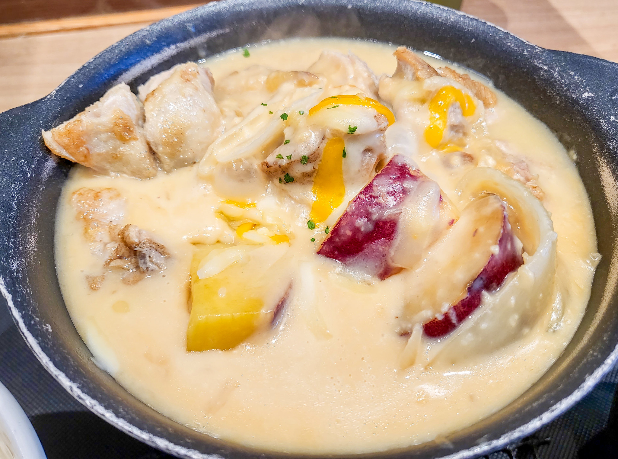 松屋の「シュクメルリ鍋」と 冷凍食品
