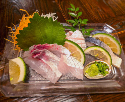 刺身も肉も美味い雰囲気の良い居酒屋 福岡 薬院 美つ蜂食美魚彩