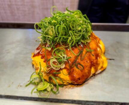 ふわふわの丸い広島風お好み焼き 電光石火 駅前ひろば店