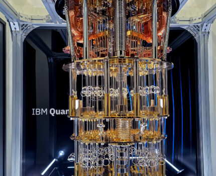量子コンピュータ IBM Quantum System One 見学