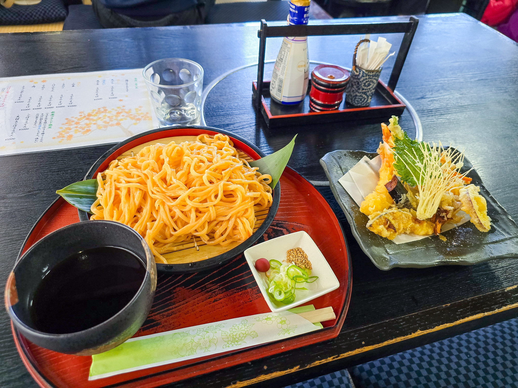 新座名物 天付き人参うどん さか重 平林寺
