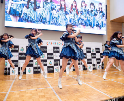 #sllow & #いつだって青い春。 & #BANZAIJAPAN IDOL FREE LIVE @ #カメイドクロック #スロウ