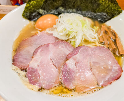 全部のせ塩ラーメン 燻製たまご しののめヌードル 亀戸