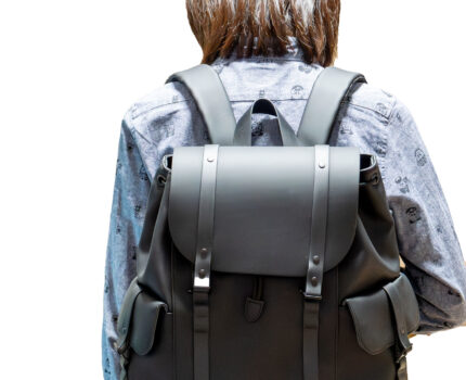 [PR] Gaston Luga Spläsh Utility Backpack 16″ 雨や雪にも負けない防水性 機能性を強化しつつ可愛いデザインのバックパック