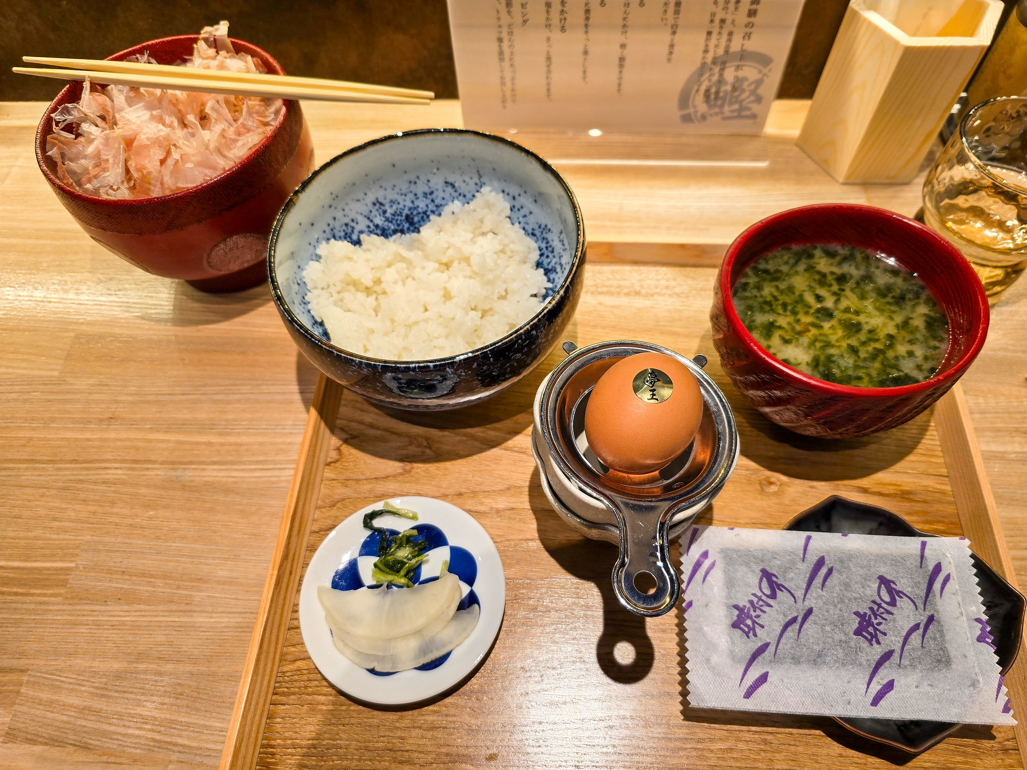 こだわりの素材を使った極上のTKGとラーメン 節丸 紀伊国屋本店 新宿