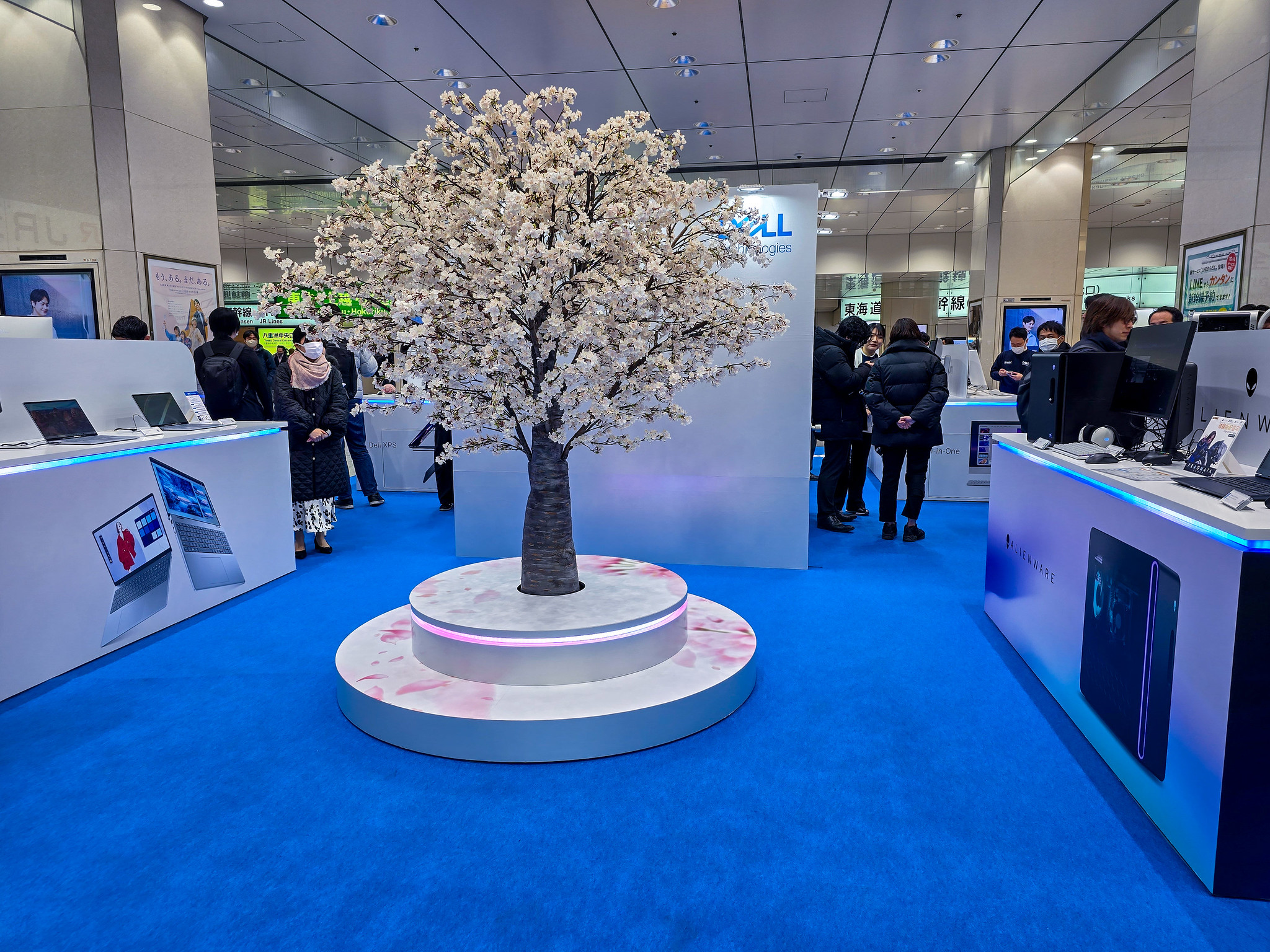 東京駅八重洲口で デルの新生活応援PC XPS Dell Alienware 体験イベント開催中 #Dell #PR