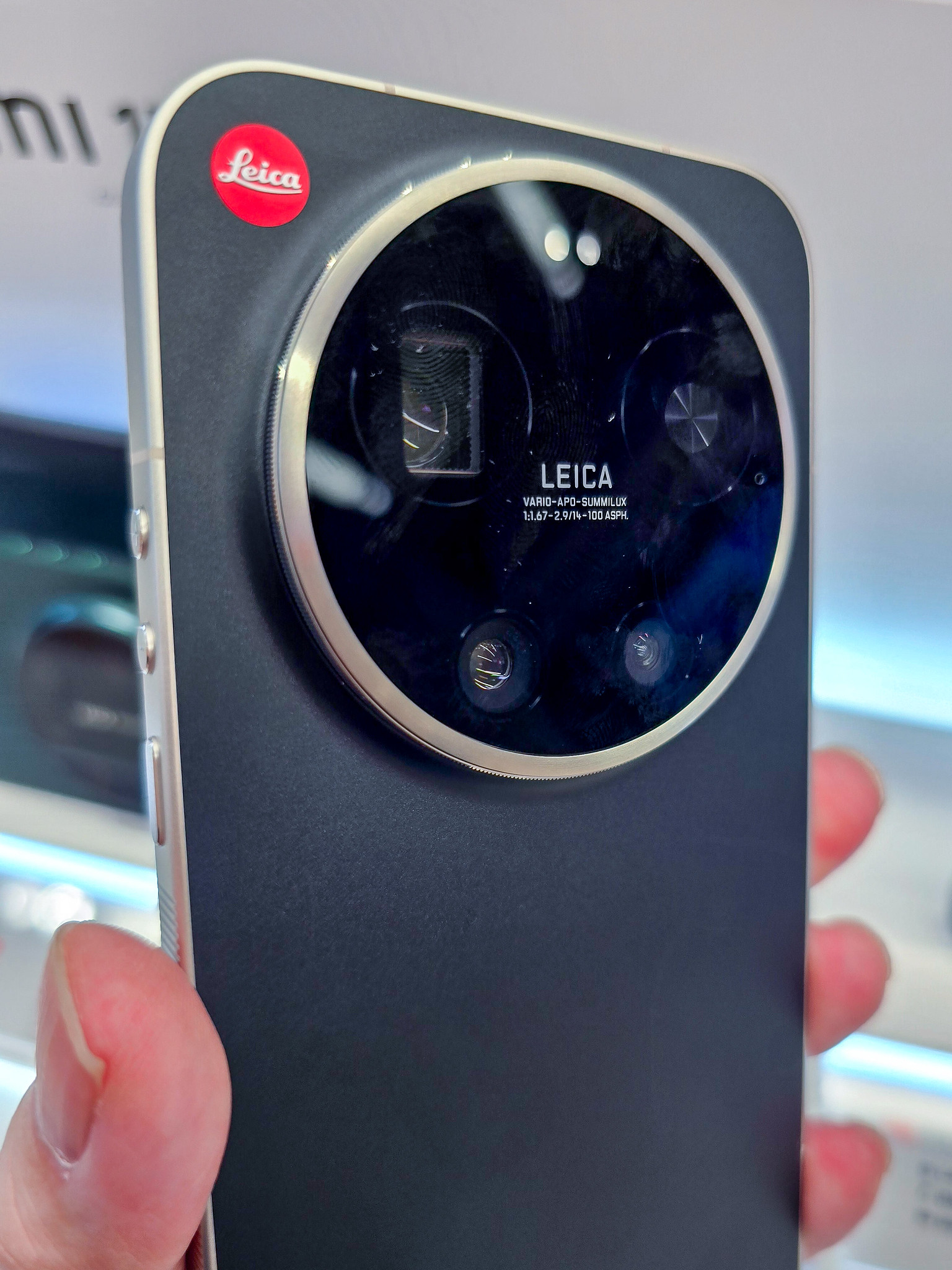 Leica Leitzphone powered by Xiaomi を 触ってきました #XiaomiStore #カメイドクロック