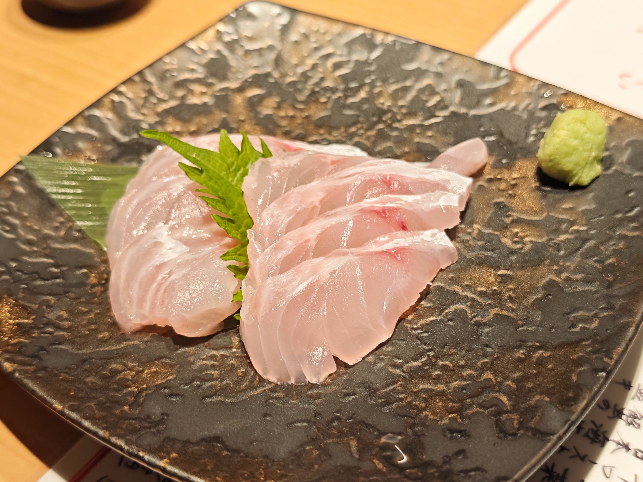 雰囲気の良い個室で日本酒と北陸の逸品 くずし割烹 ぼんた 金沢駅前店