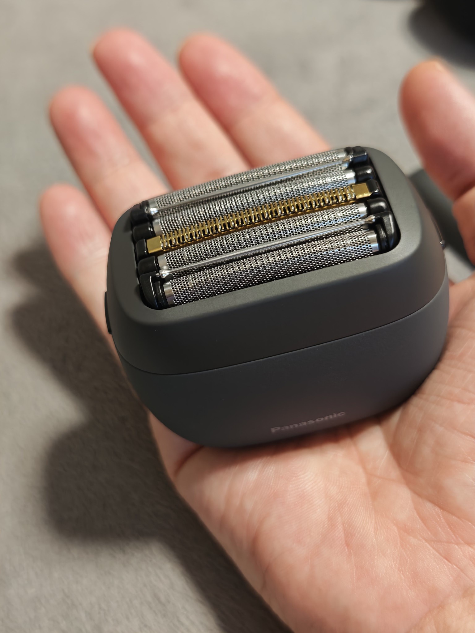 USB-C充電対応で旅行にも最適 手のひらサイズの5枚刃シェーバー パナソニック ラムダッシュ パームイン ES-PV3A-K