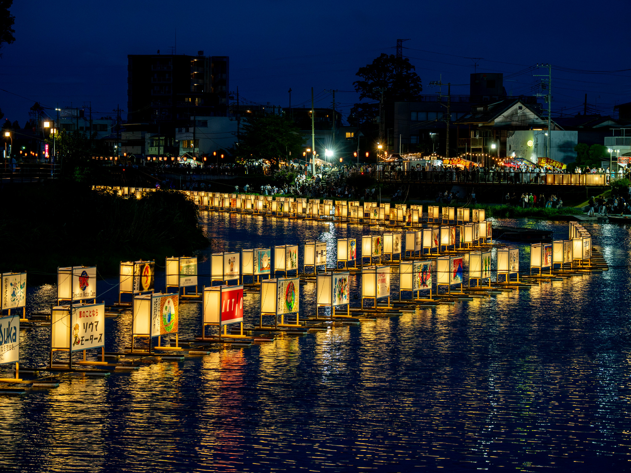大型灯ろうが幻想的に浮かぶ 地上に降りた天の川 #古利根川流灯まつり
